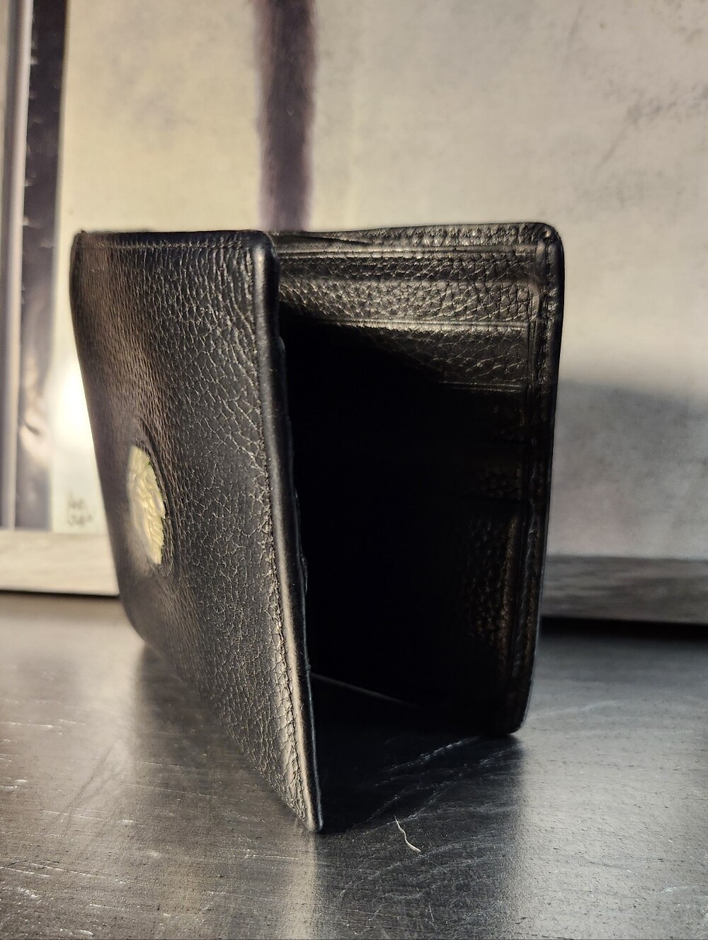 Versace Wallet With Silver Medusa Motif - Picture 15 of 16